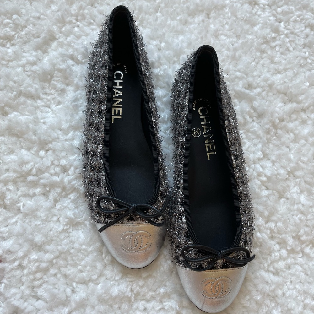 NEW Chanel ballet flat
